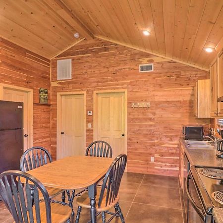 Heber Springs Cabin With Deck And River Views! Екстериор снимка