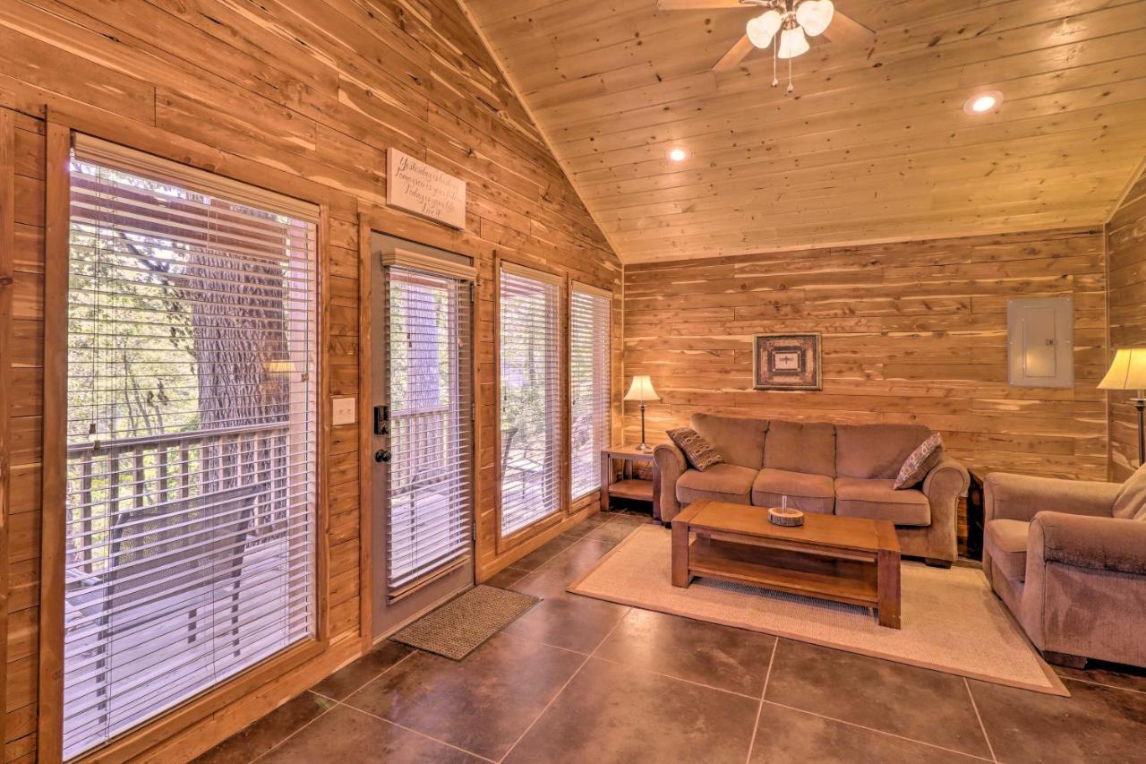 Heber Springs Cabin With Deck And River Views! Екстериор снимка