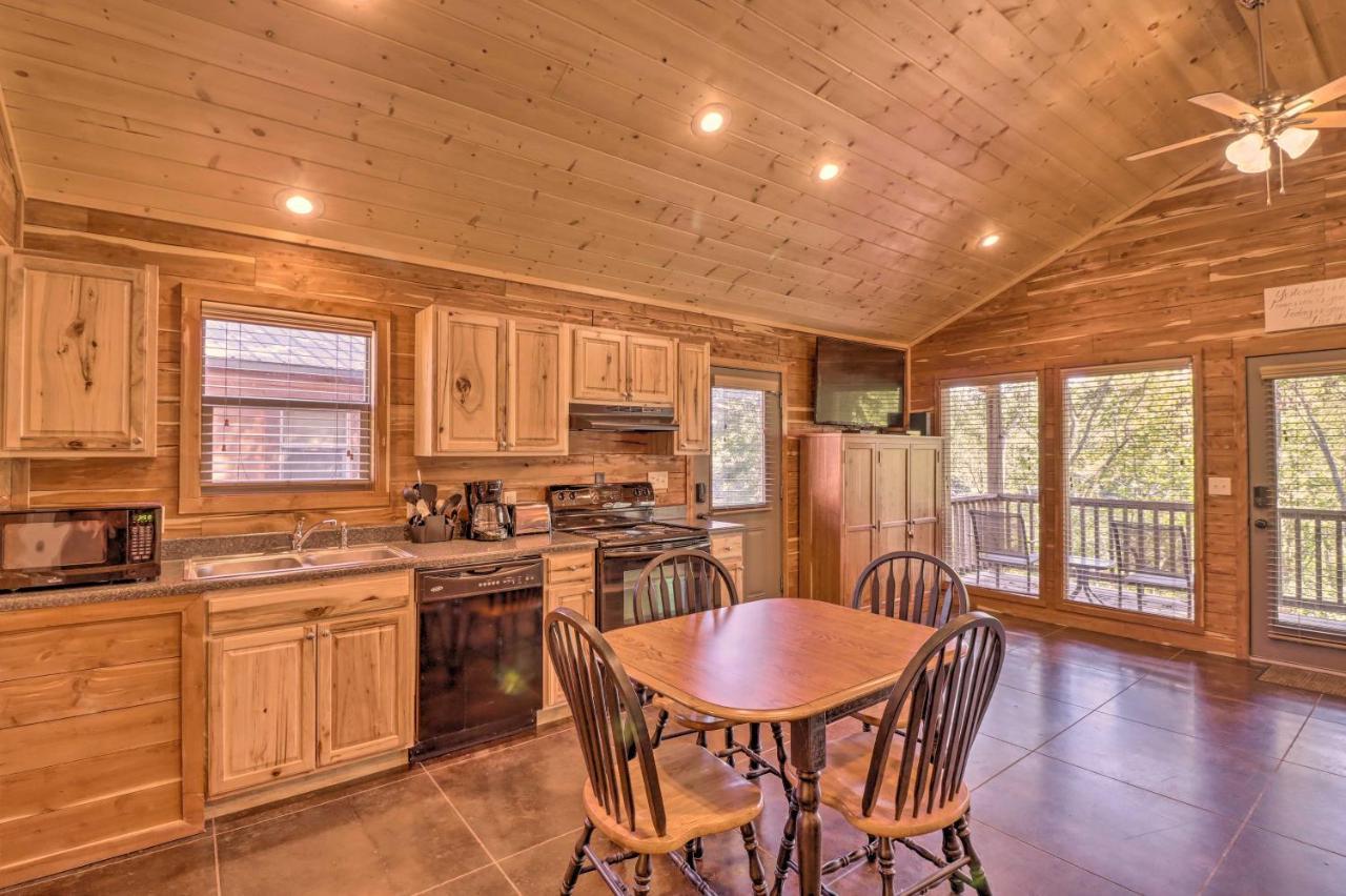 Heber Springs Cabin With Deck And River Views! Екстериор снимка