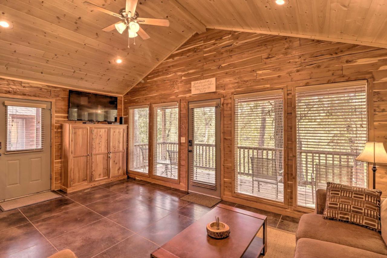 Heber Springs Cabin With Deck And River Views! Екстериор снимка