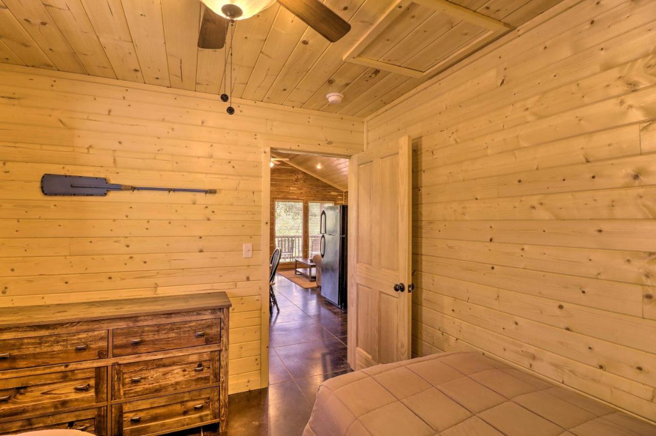 Heber Springs Cabin With Deck And River Views! Екстериор снимка